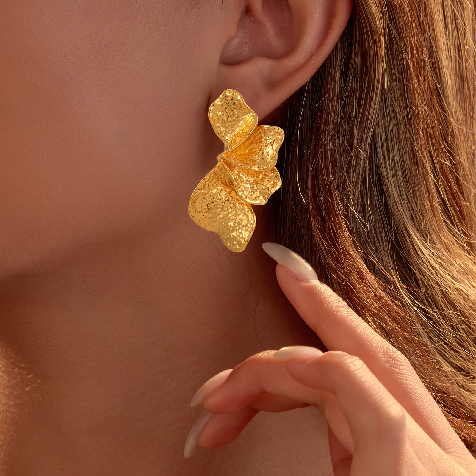 2pcs Plated Ruffled Leaf & Petal Stud Earrings Set